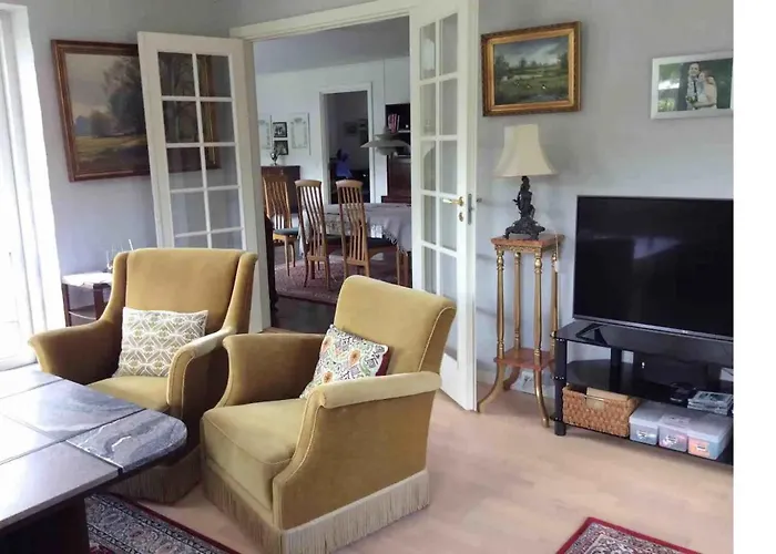 Relaxing In Quiet Surroundings 腓特烈港